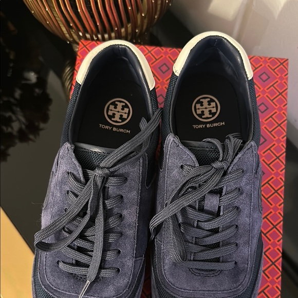 Tory Burch Sawtooth Logo Sneakers in Royal Navy/New Ivory/Sea Shell Pink - Picture 5 of 8